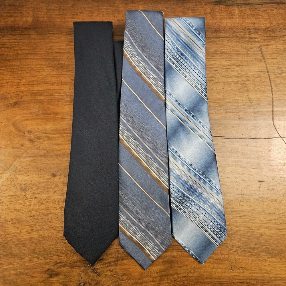 Vintage Men's Ties Lot Of 3 Blue‎ Striped Solid Wembley Polyester Preppy